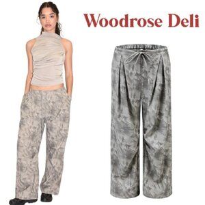 Woodrose Deli Sport  Everyday Fluid  Watercolor Camo Pants Retail $169.00 NWT